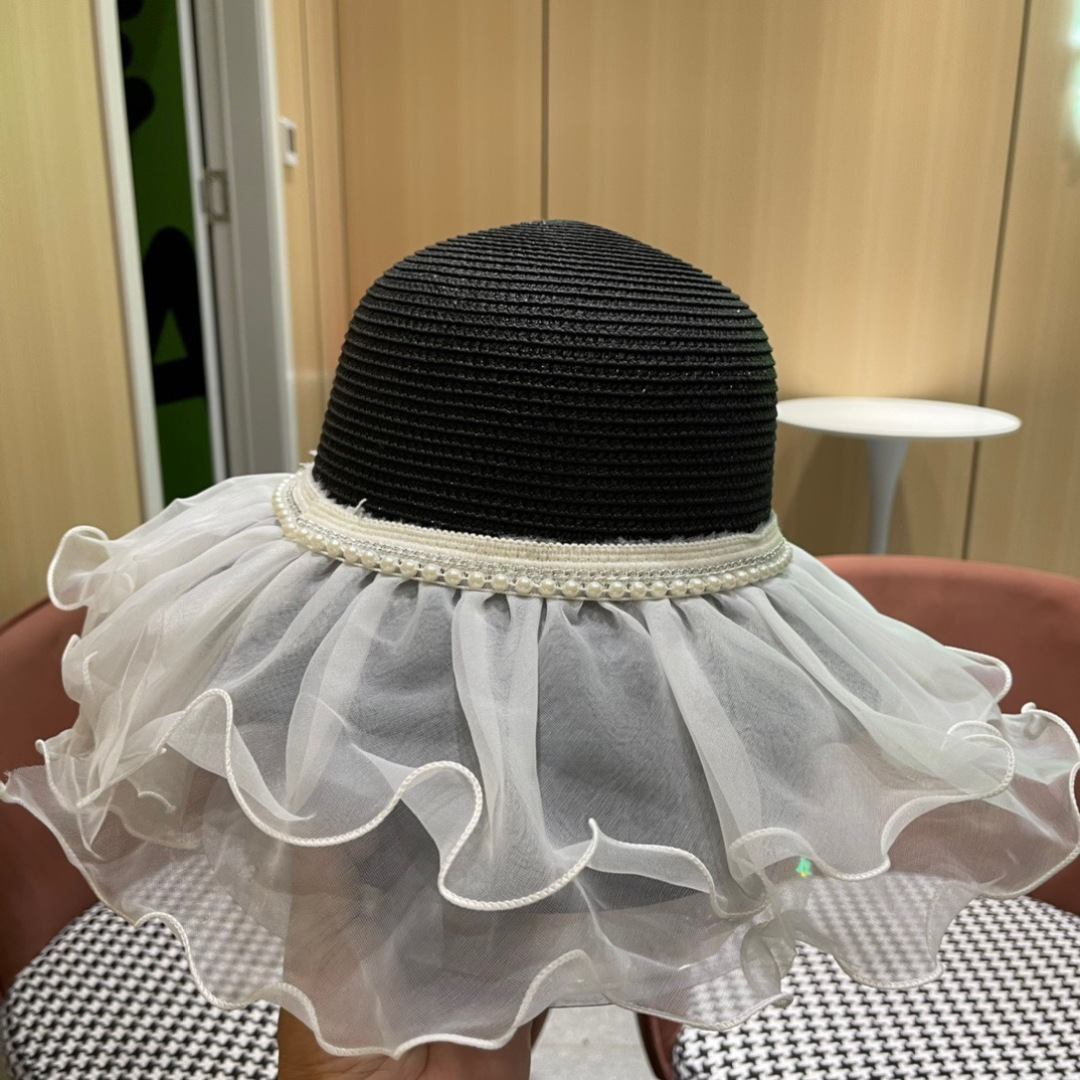 【burberry巴宝莉】2025新款小香度假风大沿盆帽草帽，旅行必备，超好搭配，赶紧入手！