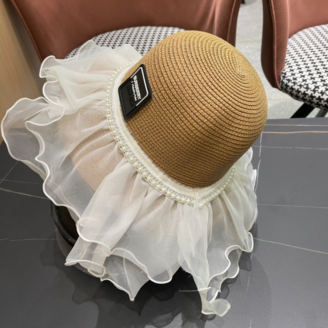 【burberry巴宝莉】2025新款小香度假风大沿盆帽草帽，旅行必备，超好搭配，赶紧入手！