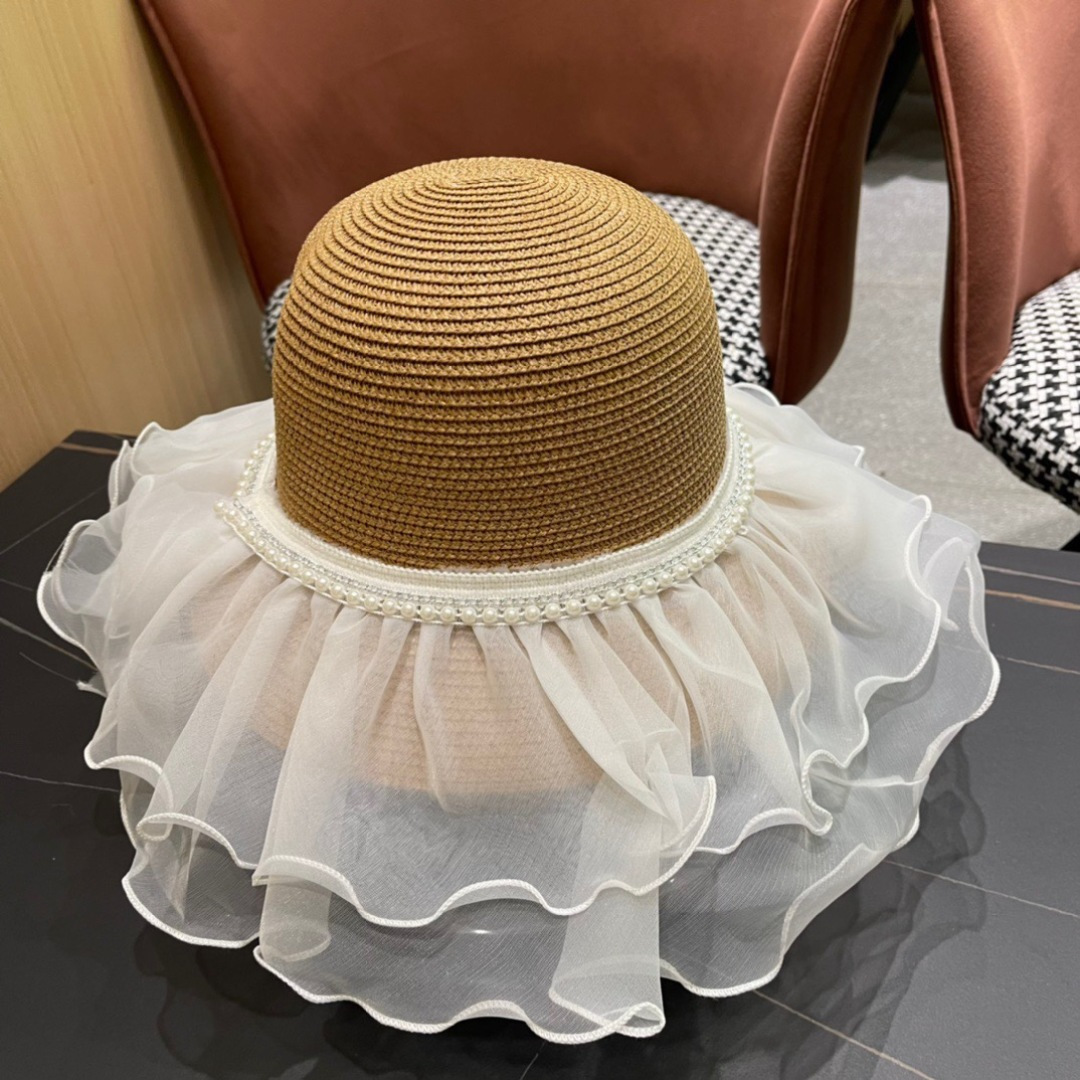 【burberry巴宝莉】2025新款小香度假风大沿盆帽草帽，旅行必备，超好搭配，赶紧入手！