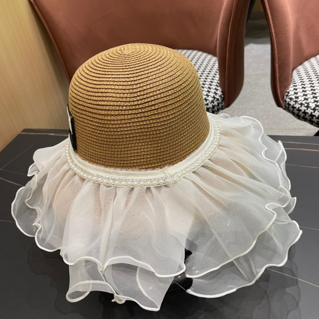 【burberry巴宝莉】2025新款小香度假风大沿盆帽草帽，旅行必备，超好搭配，赶紧入手！