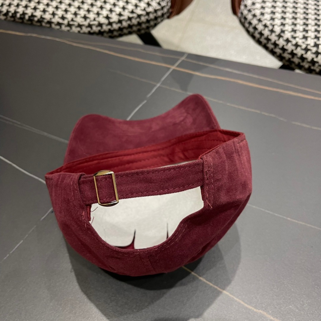   PRADA普拉达2025新款鸭舌帽，男女款棒球帽，高级定制，头围57cm