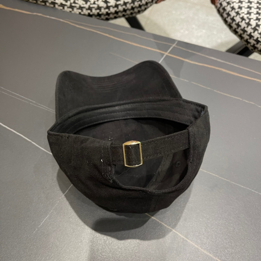   PRADA普拉达2025新款鸭舌帽，男女款棒球帽，高级定制，头围57cm