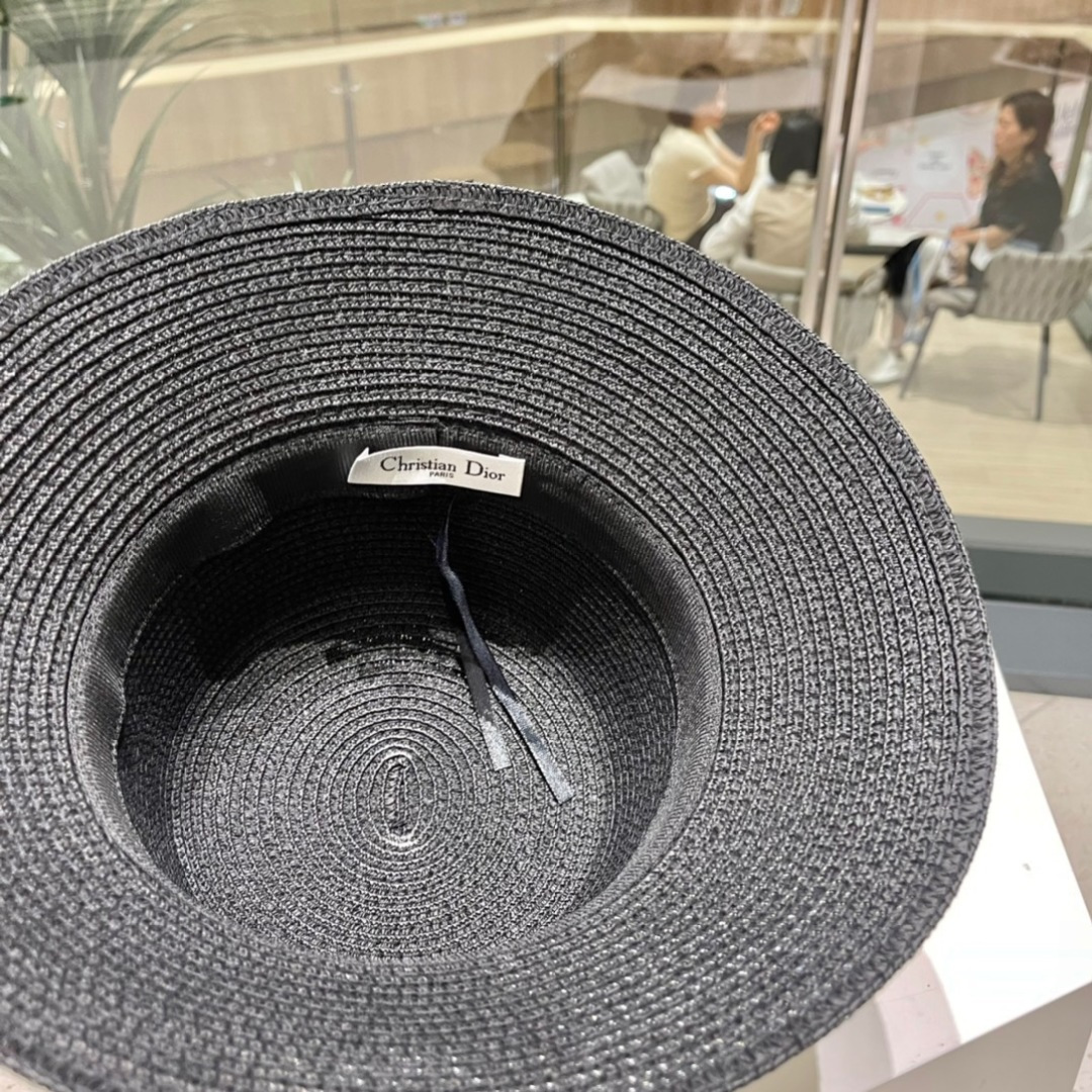  【Dior迪奥】春夏新款小香风平顶百搭草帽，旅行必备，超好搭配，赶紧入手！