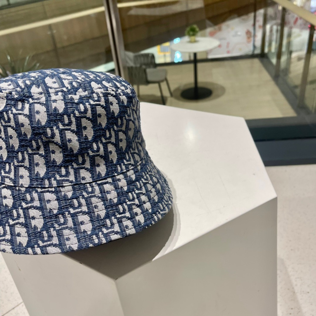 【DIOR迪奥】新款双面走量简约渔夫帽，新款出货，大牌款超好搭配，赶紧入手！