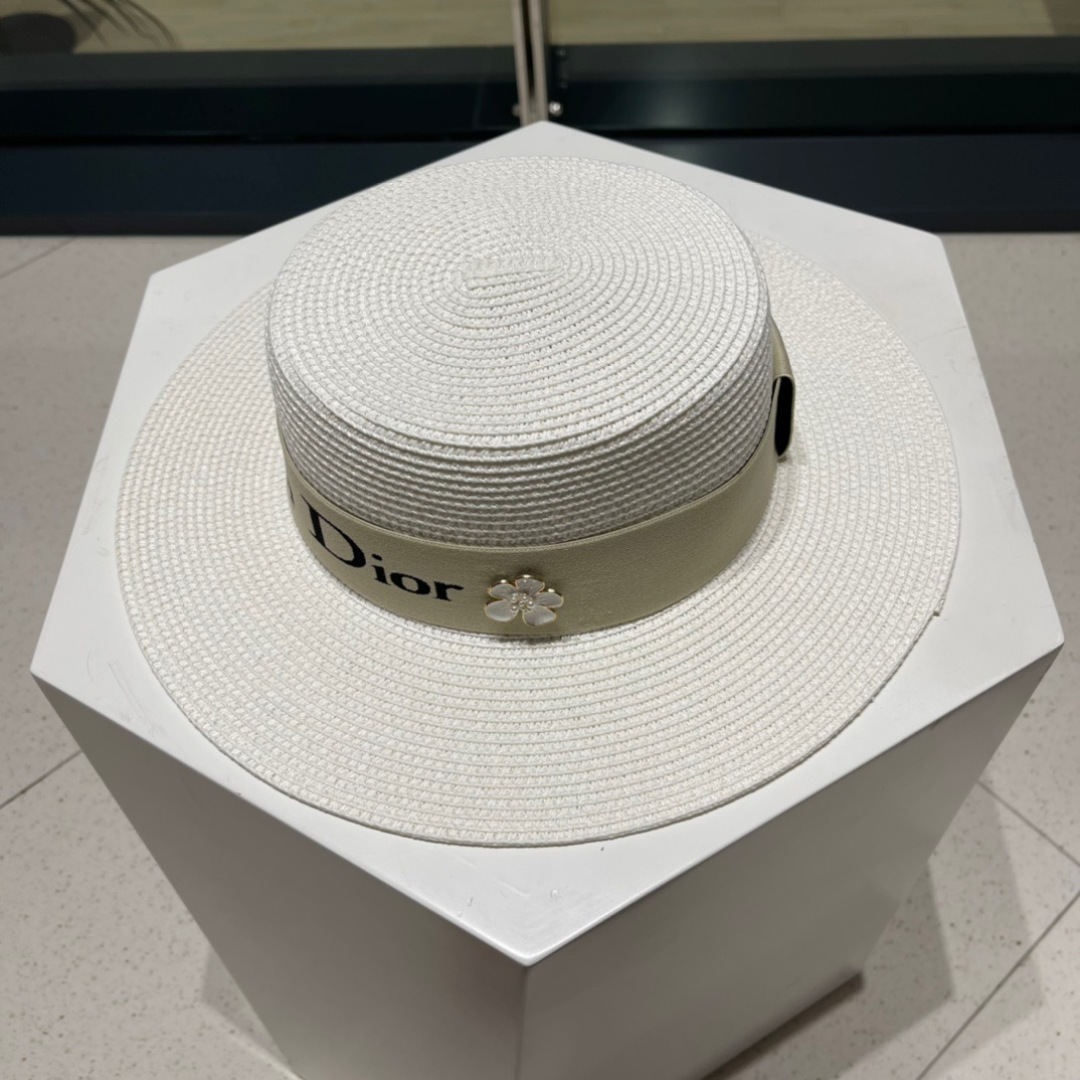  【DIOR迪奥】春夏新款草编遮阳草帽盆帽🤩沙滩风，简约大方，百搭单品～出街首选，新款帽型超美腻，新品上