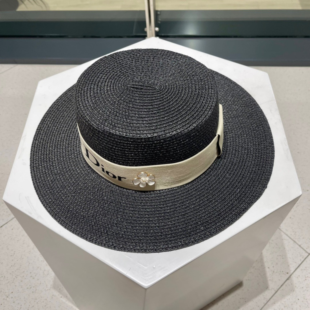  【DIOR迪奥】春夏新款草编遮阳草帽盆帽🤩沙滩风，简约大方，百搭单品～出街首选，新款帽型超美腻，新品上