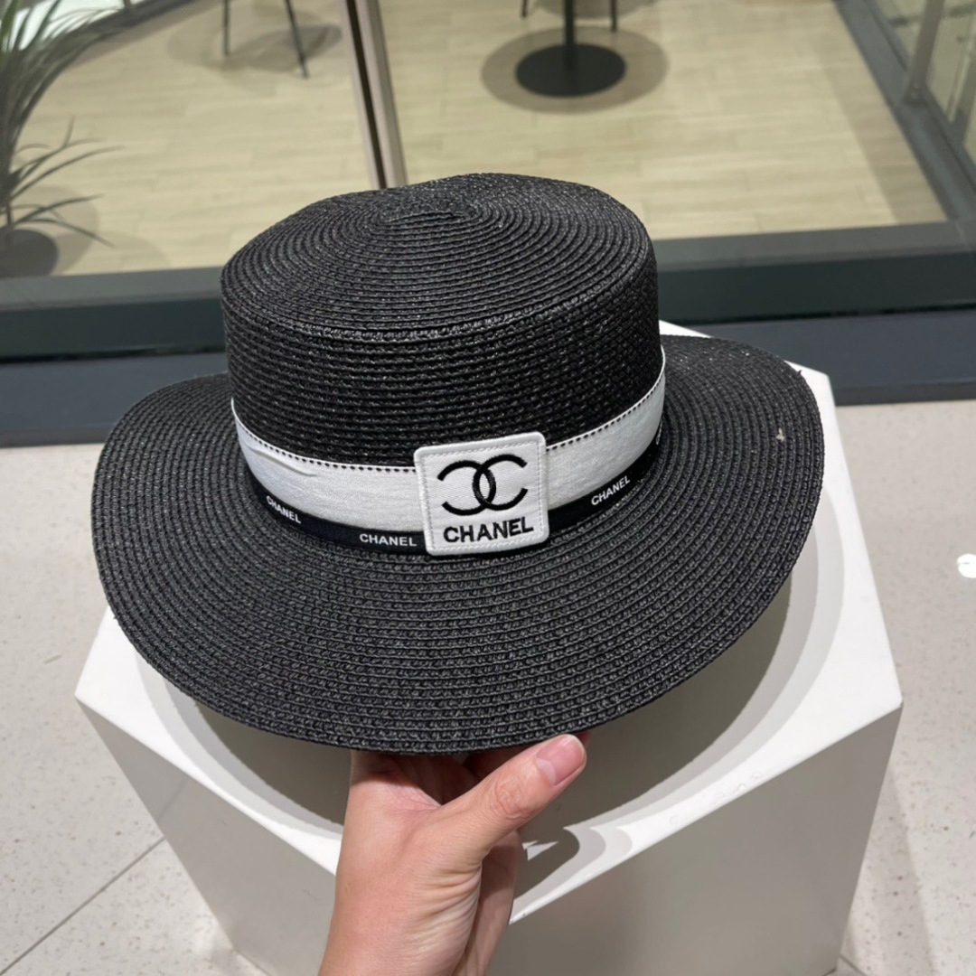 【CHANEL香奈儿】2025新款小香风度假风平顶草帽，旅行必备，超好搭配， 赶紧入手！