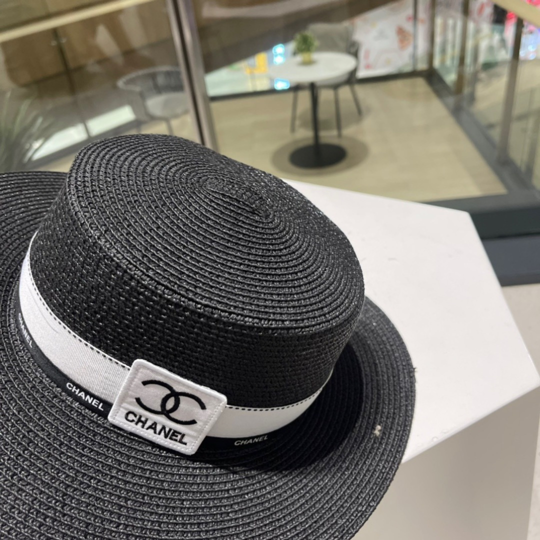 【CHANEL香奈儿】2025新款小香风度假风平顶草帽，旅行必备，超好搭配， 赶紧入手！