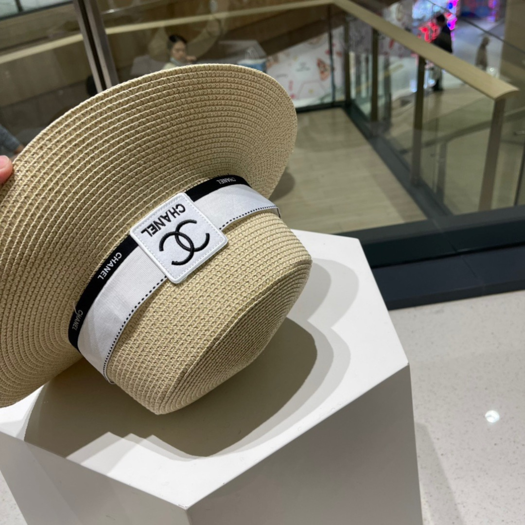 【CHANEL香奈儿】2025新款小香风度假风平顶草帽，旅行必备，超好搭配， 赶紧入手！