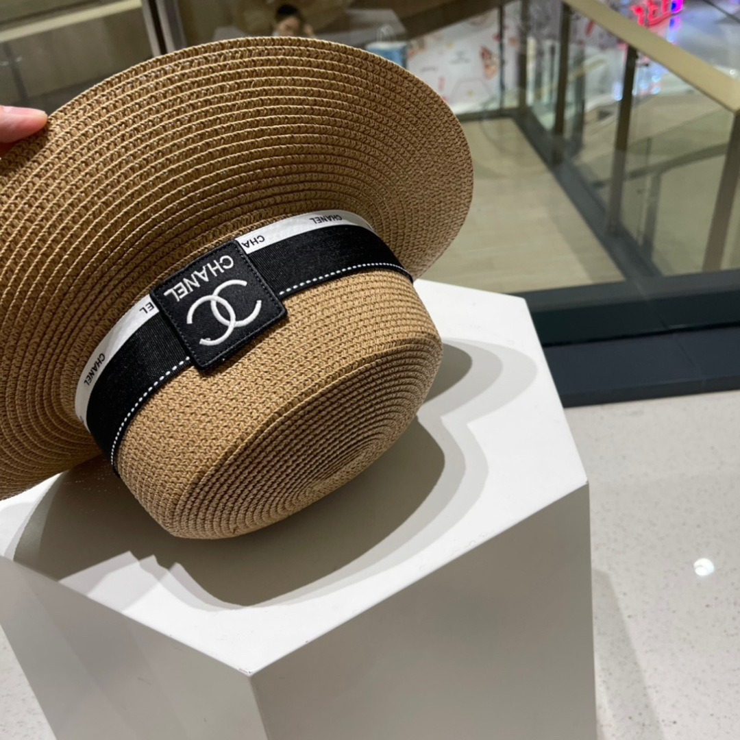 【CHANEL香奈儿】2025新款小香风度假风平顶草帽，旅行必备，超好搭配， 赶紧入手！