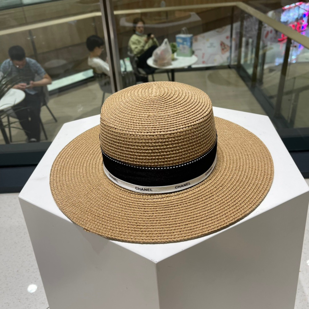 【CHANEL香奈儿】2025新款小香风度假风平顶草帽，旅行必备，超好搭配， 赶紧入手！