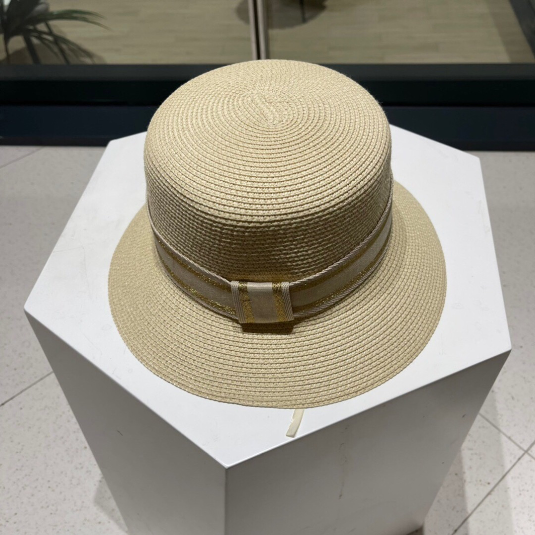 【DIOR迪奥】新款织带草编草帽礼帽🤩细节控，简约大方，百搭单品～出街首选，新款帽型超美腻