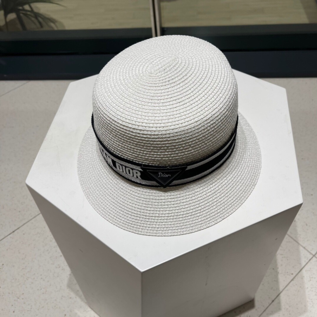 【DIOR迪奥】新款织带草编草帽礼帽🤩细节控，简约大方，百搭单品～出街首选，新款帽型超美腻