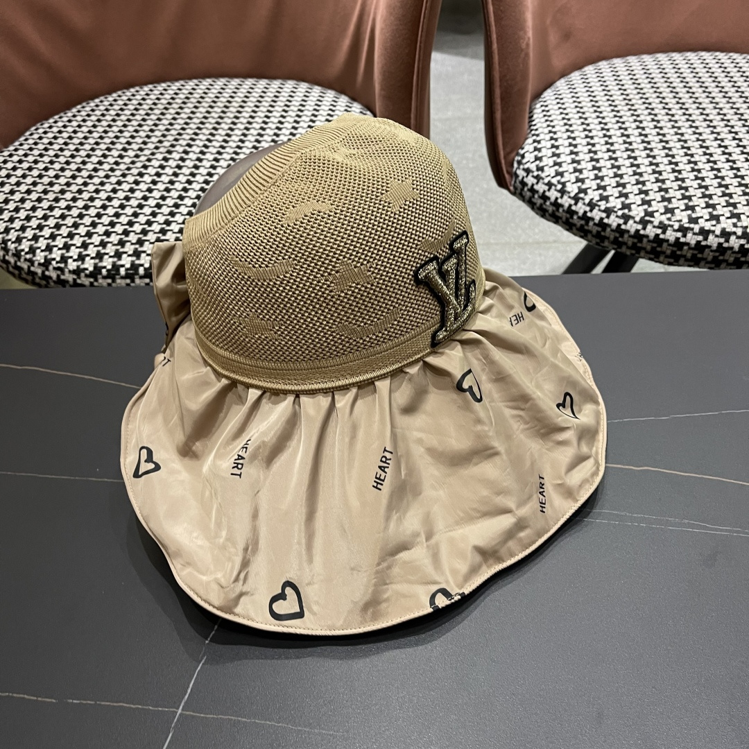  Lv路易威登夏季黑胶空顶防晒帽女防紫外线遮脸
新款漏扎马尾遮阳帽太阳帽