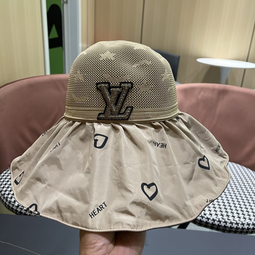  Lv路易威登夏季黑胶空顶防晒帽女防紫外线遮脸
新款漏扎马尾遮阳帽太阳帽