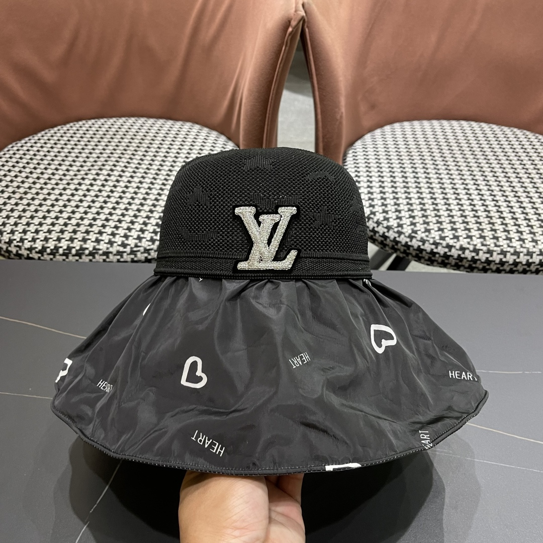  Lv路易威登夏季黑胶空顶防晒帽女防紫外线遮脸
新款漏扎马尾遮阳帽太阳帽