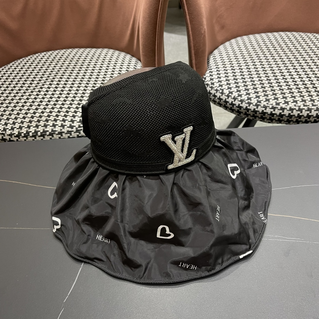  Lv路易威登夏季黑胶空顶防晒帽女防紫外线遮脸
新款漏扎马尾遮阳帽太阳帽