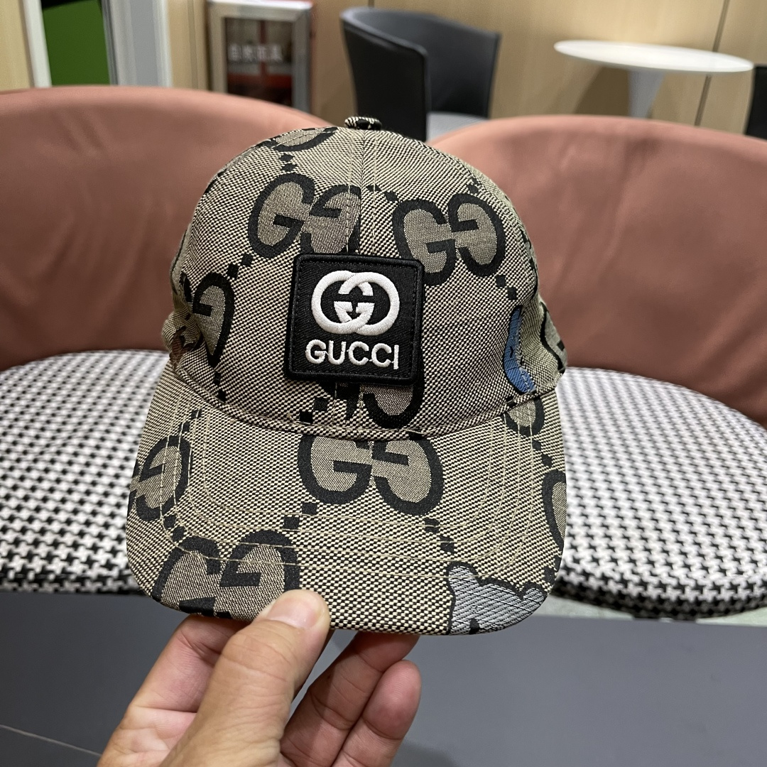  Gucci古奇新款原单棒球帽， 棒球帽。专柜11开模订制，原版帆布面轻盈透气！基础头围56，贴片可调节