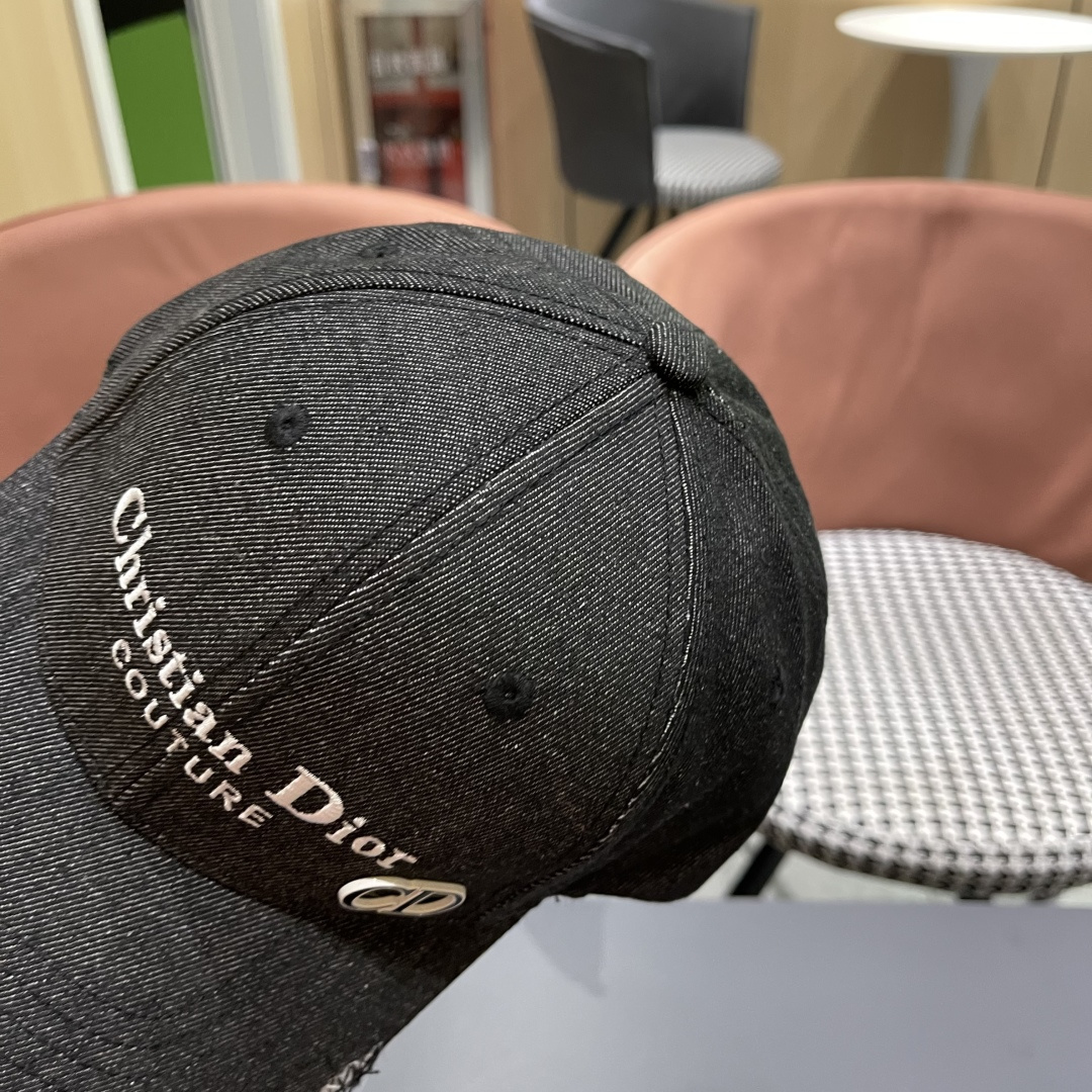  【DIOR迪奥】2025新款专柜同步刺绣简约棒球帽，爆款，大牌同步，超好搭配，出货！