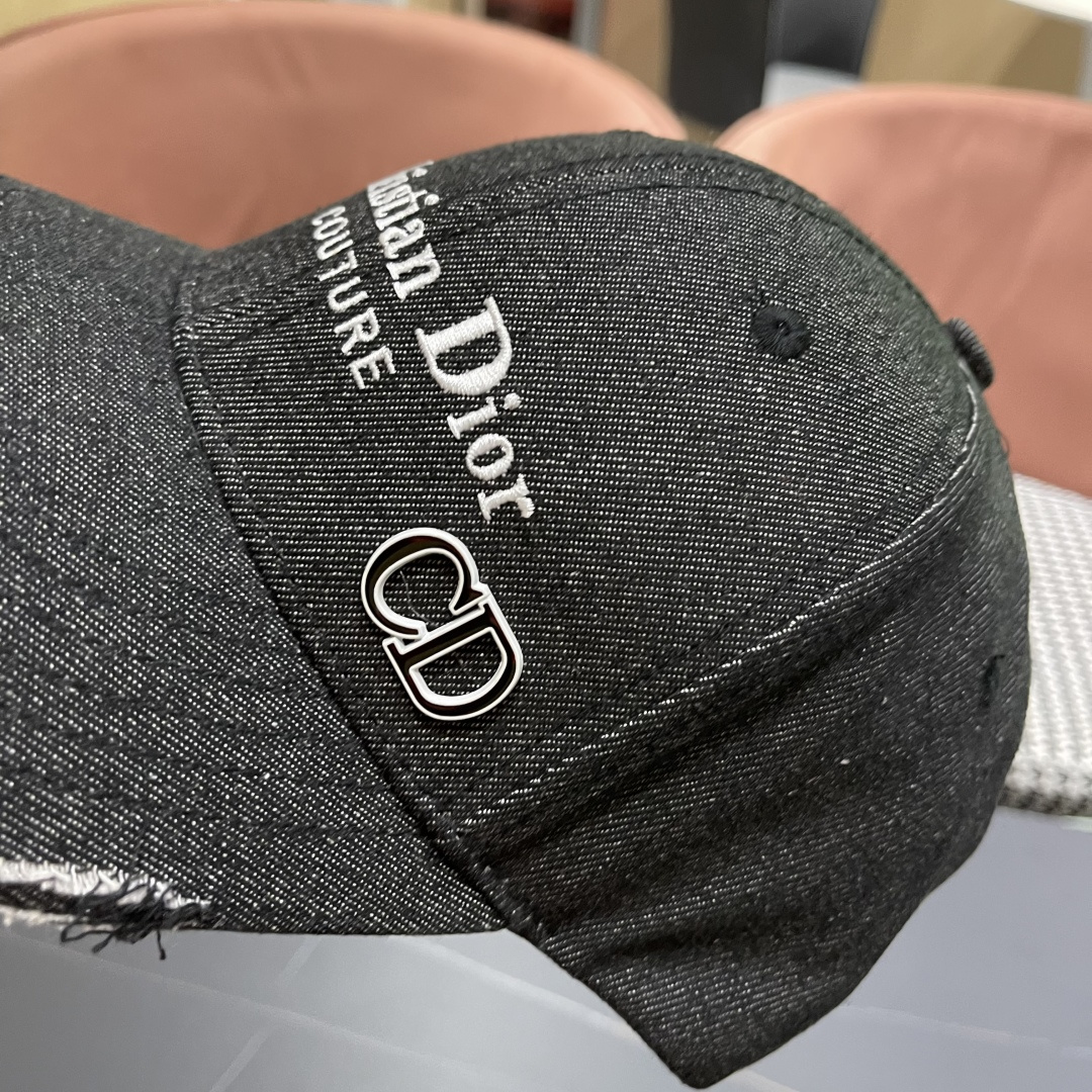  【DIOR迪奥】2025新款专柜同步刺绣简约棒球帽，爆款，大牌同步，超好搭配，出货！