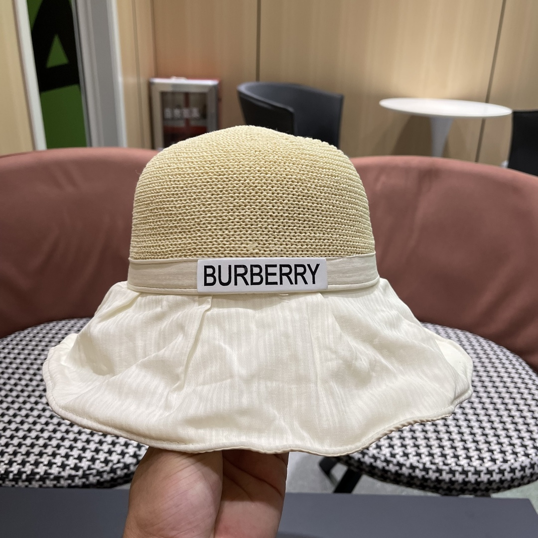 Burberry（巴宝莉）帽子女夏季2025新款渔夫防晒防紫外线黑
胶大檐遮脸遮阳沙滩太阳帽