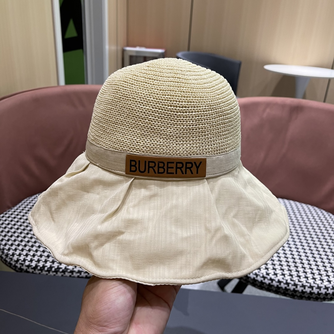  Burberry（巴宝莉）帽子女夏季2025新款渔夫防晒防紫外线黑
胶大檐遮脸遮阳沙滩太阳帽