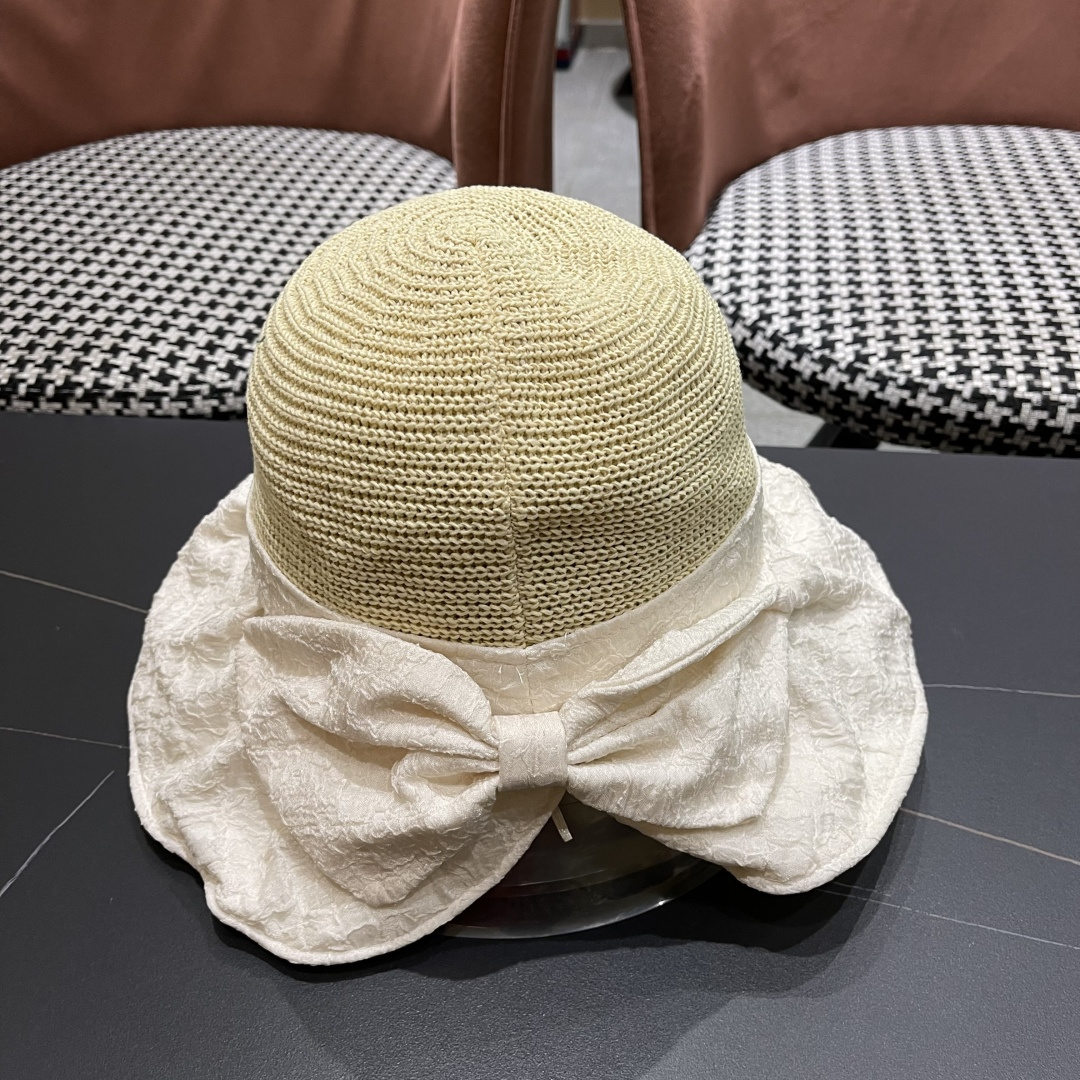  CELINE赛琳 夏季新款针织帽子黑胶防紫外线蝴蝶结女士盆帽
户外防晒桃帽渔夫帽