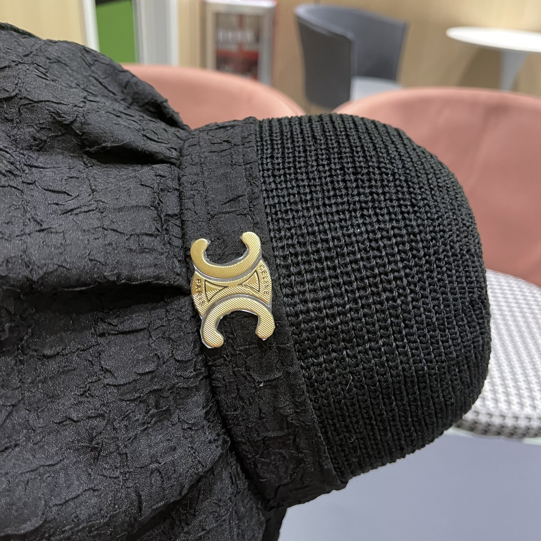  CELINE赛琳 夏季新款针织帽子黑胶防紫外线蝴蝶结女士盆帽
户外防晒桃帽渔夫帽