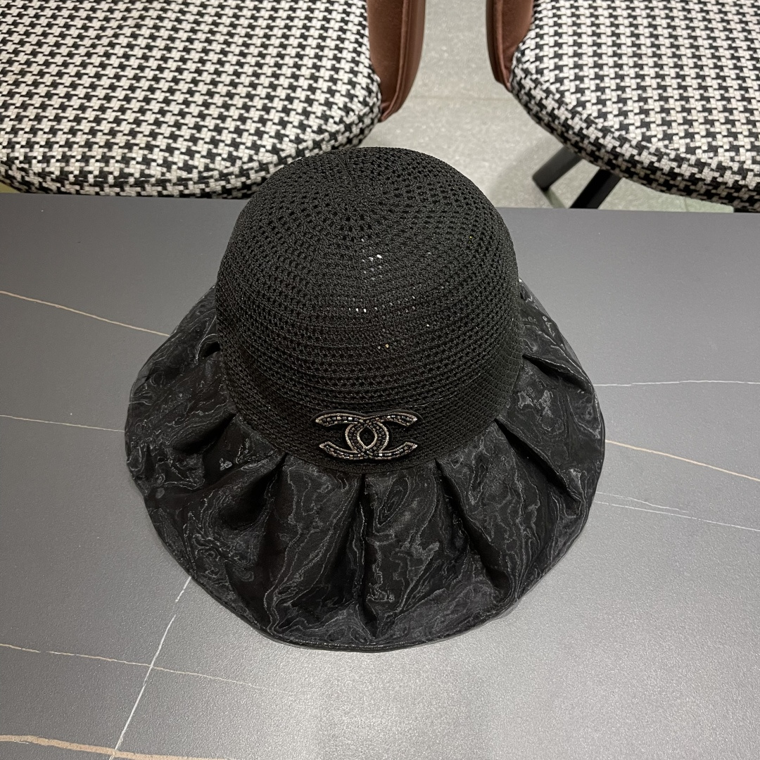 【CHANEL香奈儿】2025新款大沿防晒防紫外线渔夫帽女春
夏百搭出游防晒帽
