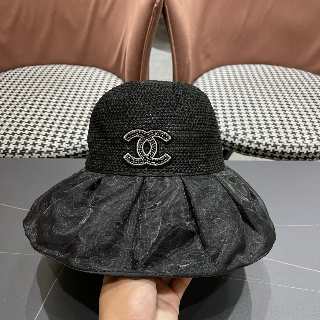 【CHANEL香奈儿】2025新款大沿防晒防紫外线渔夫帽女春
夏百搭出游防晒帽