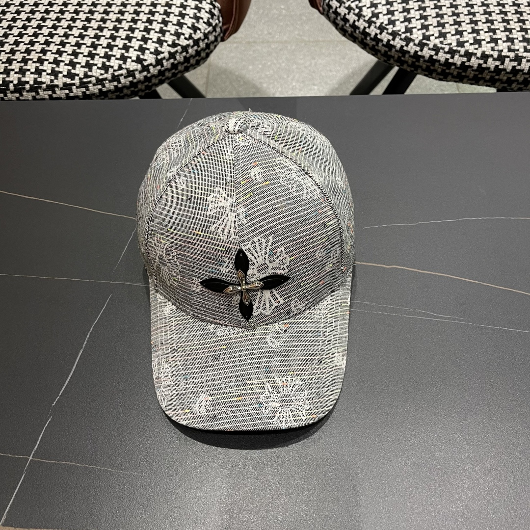  克罗心 🆕🆕25新款棒球帽，个性时尚经典十字架标志，休闲带点酷酷的感觉，中性款
男女同款！超好搭！
头