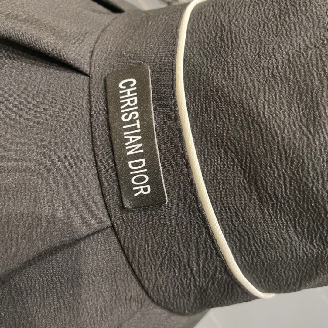  Dior 迪奥 2025新款遮脸盆渔夫帽， 精致純也格调很有感觉，很酷很时尚，质量超赞