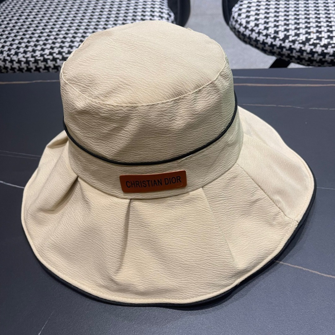  Dior 迪奥 2025新款遮脸盆渔夫帽， 精致純也格调很有感觉，很酷很时尚，质量超赞
