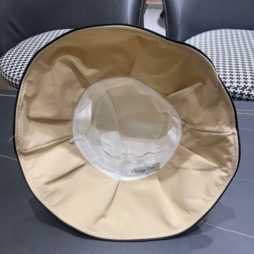  Dior 迪奥 2025新款遮脸盆渔夫帽， 精致純也格调很有感觉，很酷很时尚，质量超赞