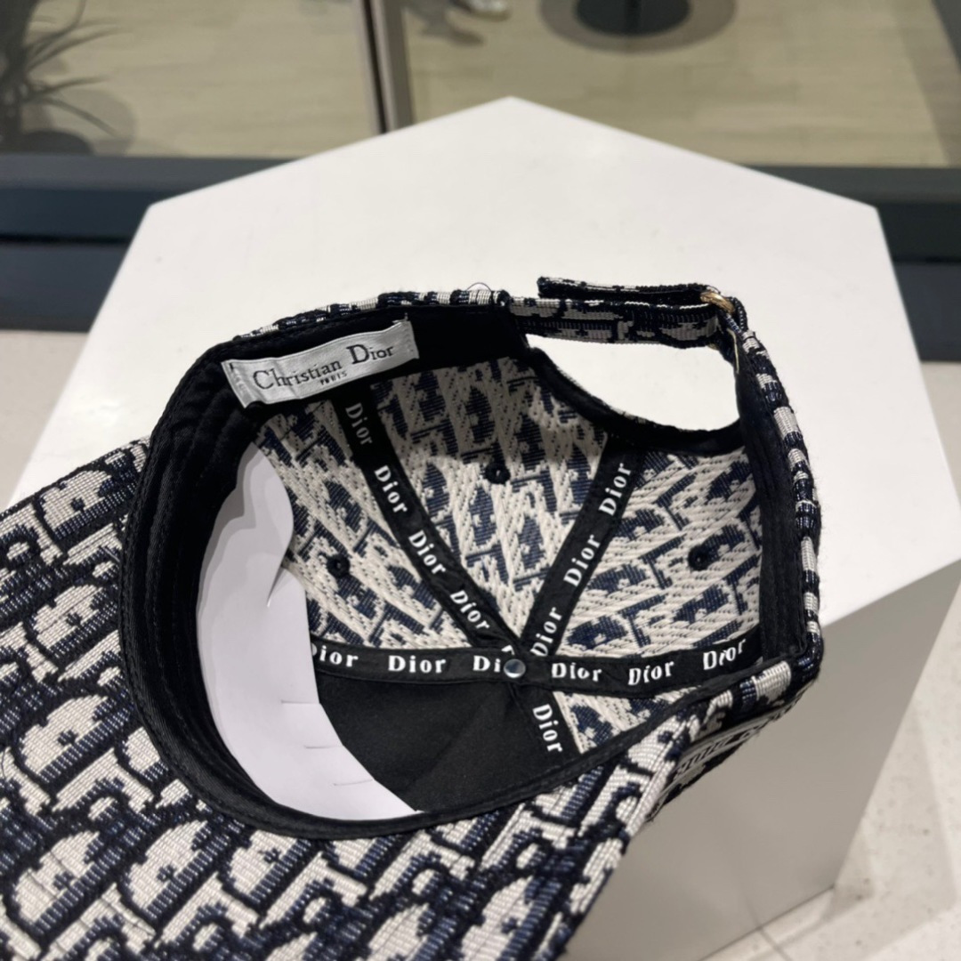  【DIOR迪奥】新款走量简约棒球帽🧢，新款出货，大牌款超好搭配，赶紧入手！