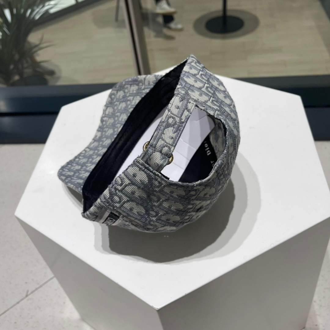  【DIOR迪奥】新款走量简约棒球帽🧢，新款出货，大牌款超好搭配，赶紧入手！