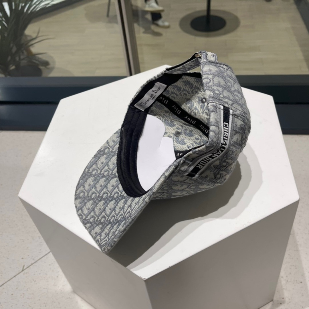  【DIOR迪奥】新款走量简约棒球帽🧢，新款出货，大牌款超好搭配，赶紧入手！