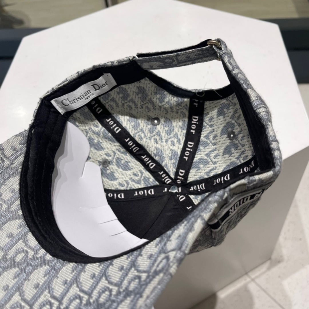  【DIOR迪奥】新款走量简约棒球帽🧢，新款出货，大牌款超好搭配，赶紧入手！
