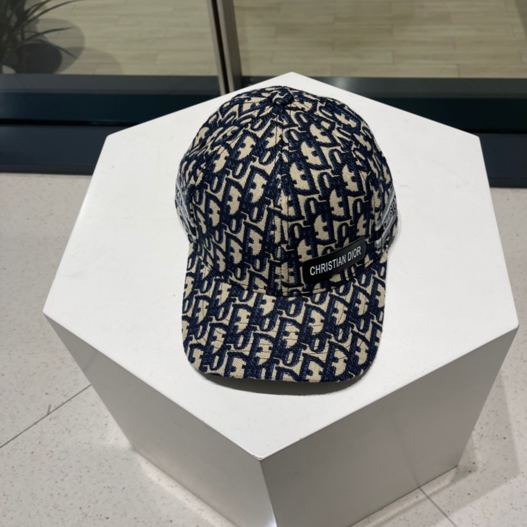  【DIOR迪奥】新款走量简约棒球帽🧢，新款出货，大牌款超好搭配，赶紧入手！