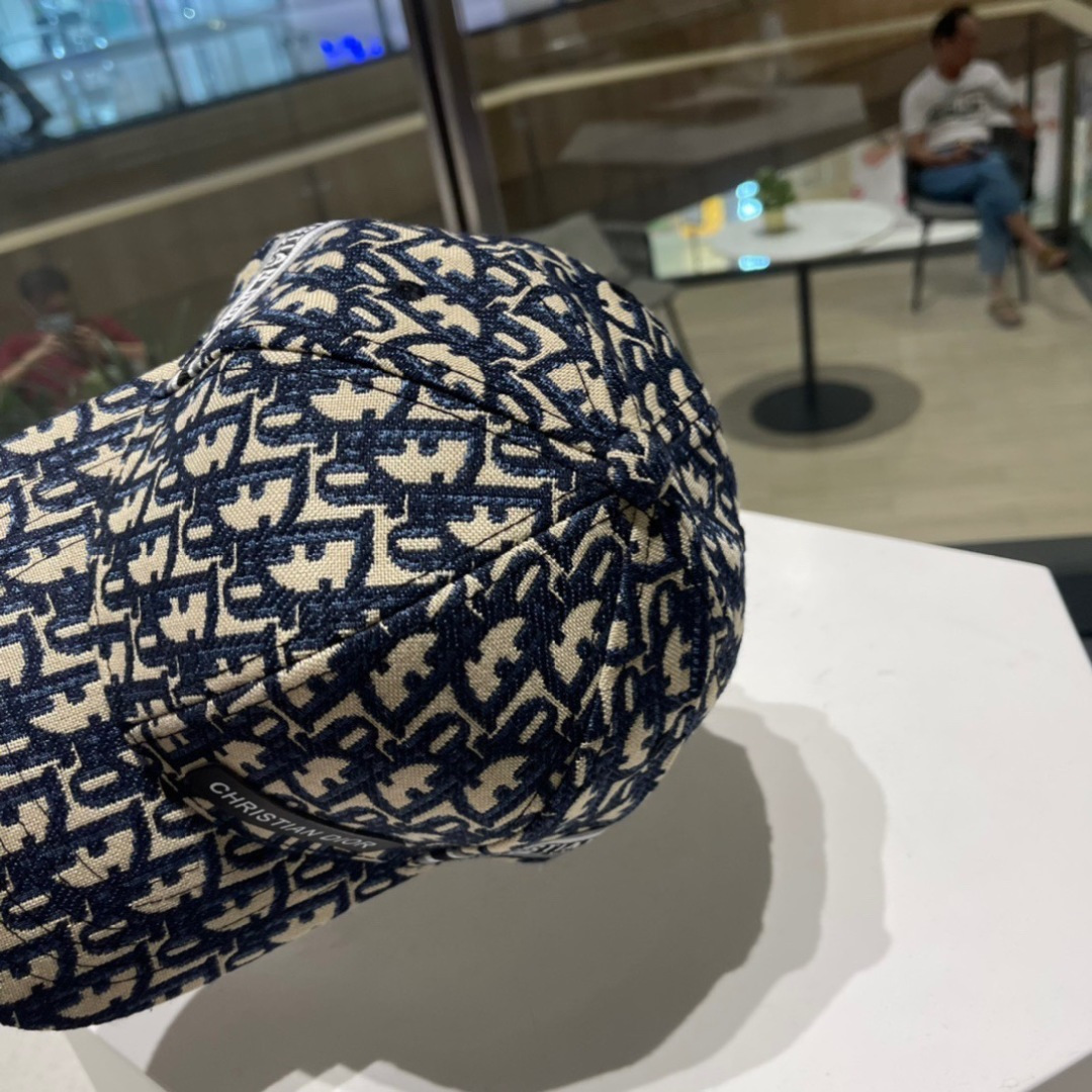  【DIOR迪奥】新款走量简约棒球帽🧢，新款出货，大牌款超好搭配，赶紧入手！