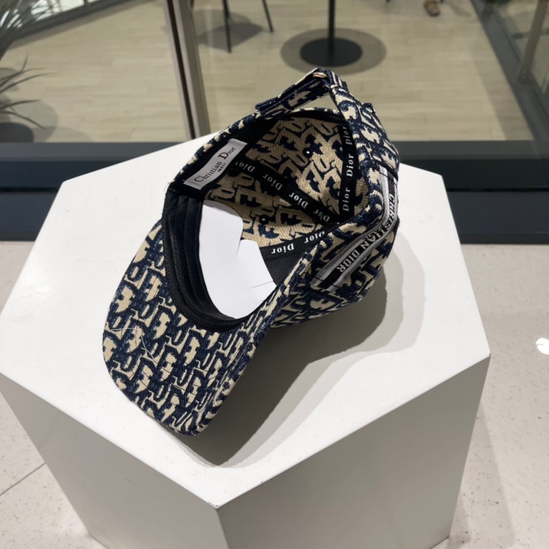  【DIOR迪奥】新款走量简约棒球帽🧢，新款出货，大牌款超好搭配，赶紧入手！