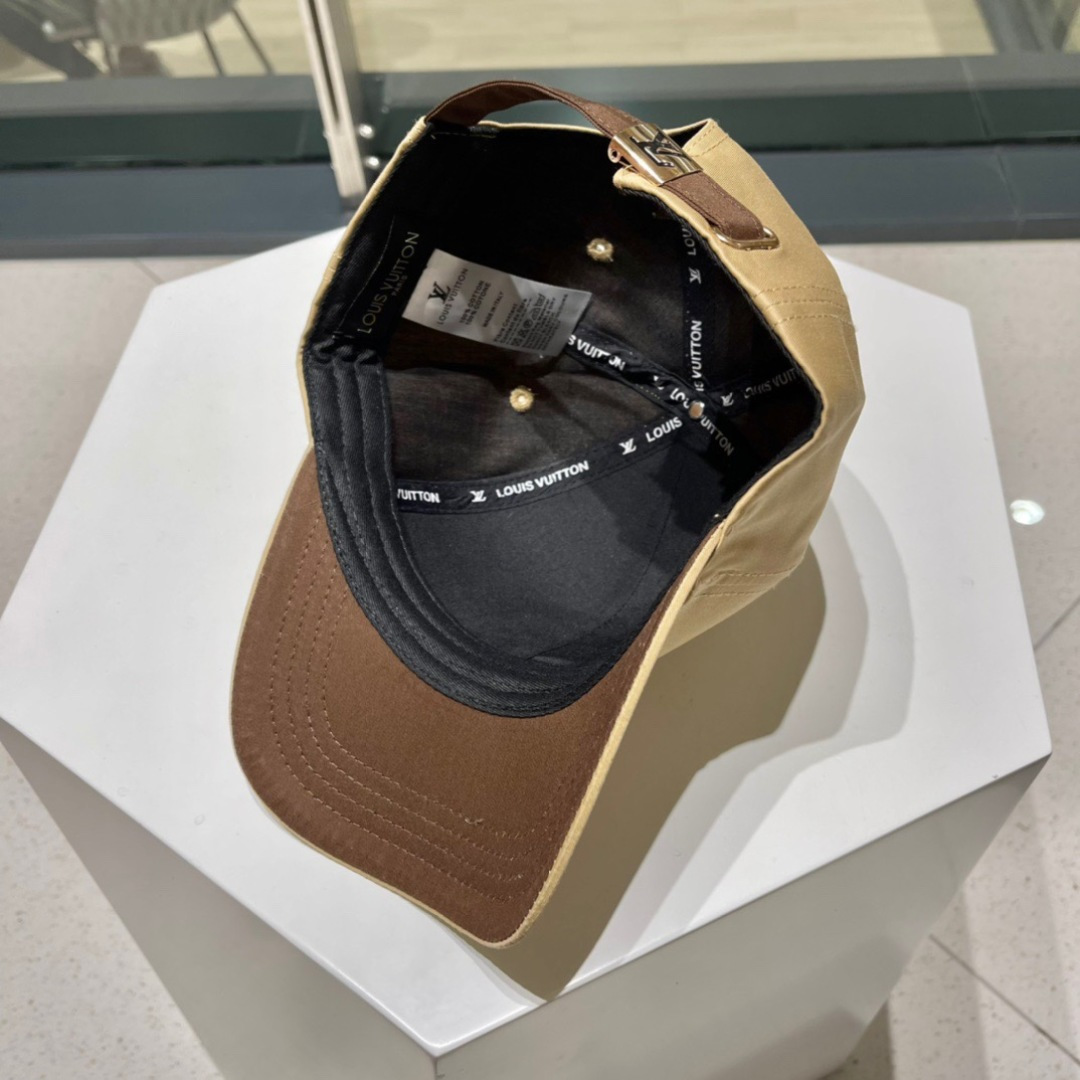 路易威登棒球帽LouisVuitton👒😍新款LV棒球帽，重工打造♥完美刺绣，高端大气，百搭款🤗男女通