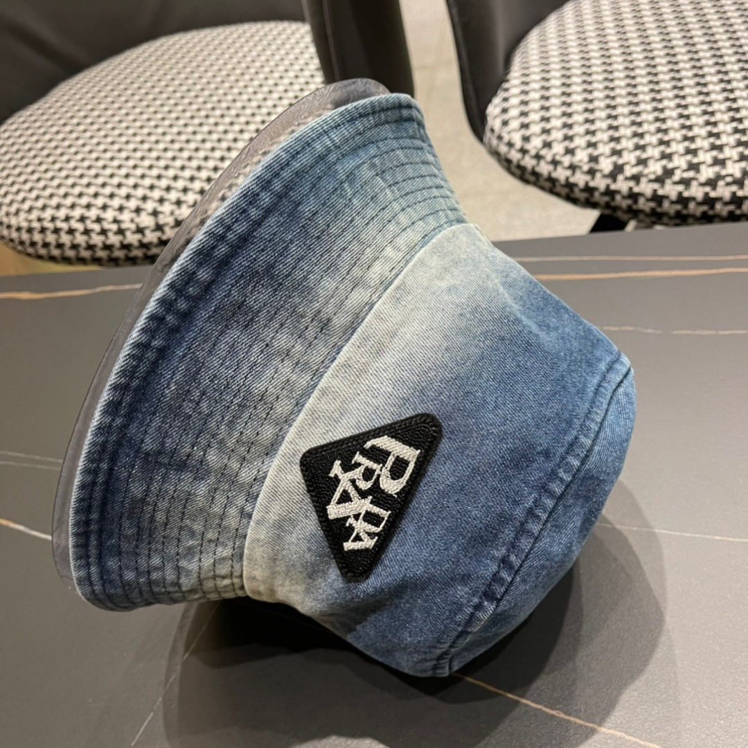 【普拉达】PRADA新款牛仔渔夫帽，新款上架，超好搭配，赶紧入手吧