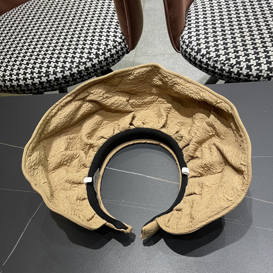  【MONCLER蒙口】防晒帽女夏季防紫外线黑胶发箍泡泡纱贝壳帽遮阳
帽空顶遮脸