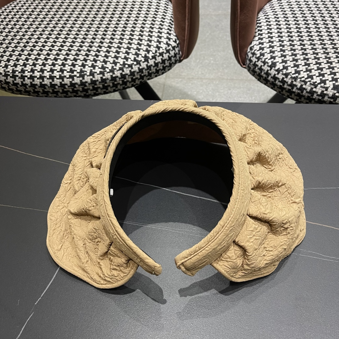  【MONCLER蒙口】防晒帽女夏季防紫外线黑胶发箍泡泡纱贝壳帽遮阳
帽空顶遮脸