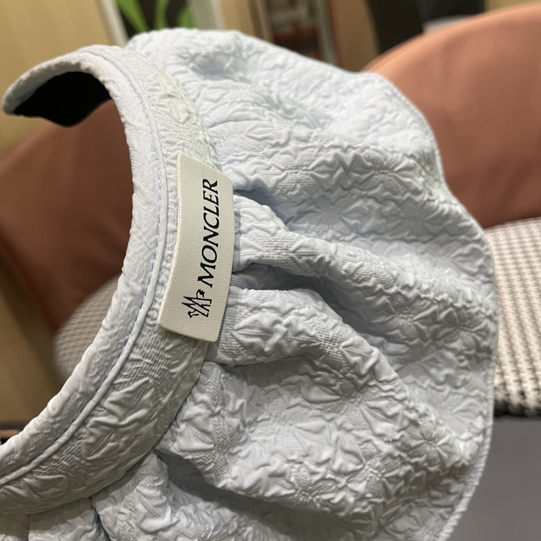  【MONCLER蒙口】防晒帽女夏季防紫外线黑胶发箍泡泡纱贝壳帽遮阳
帽空顶遮脸