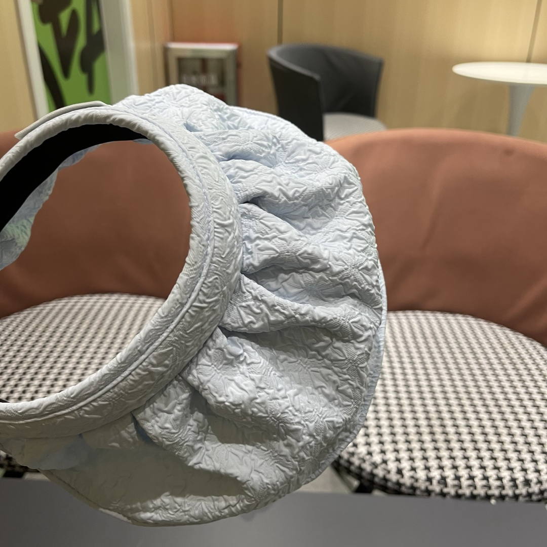  【MONCLER蒙口】防晒帽女夏季防紫外线黑胶发箍泡泡纱贝壳帽遮阳
帽空顶遮脸