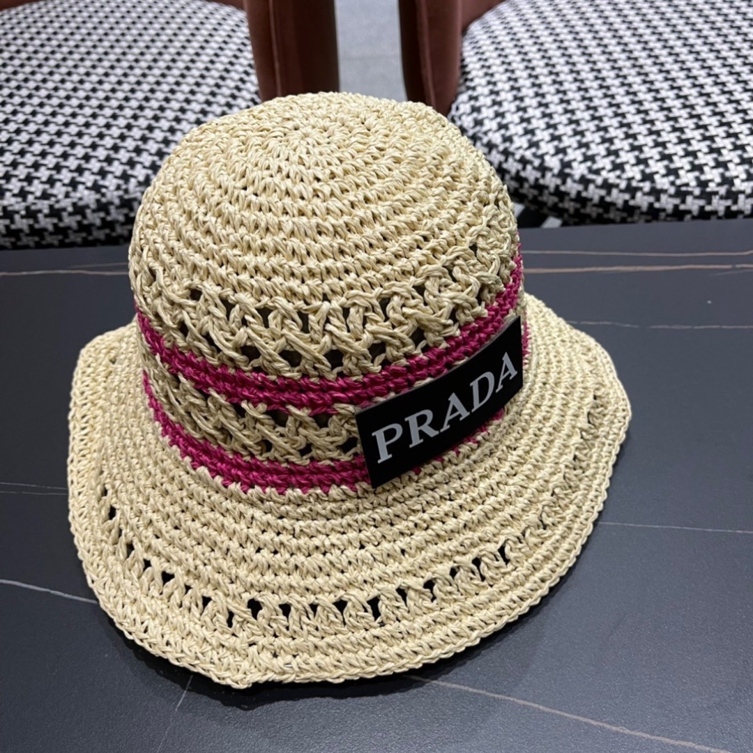 💛【PRADA普拉达】春夏新款大牌镂空拼色编织渔夫帽，超好搭配，