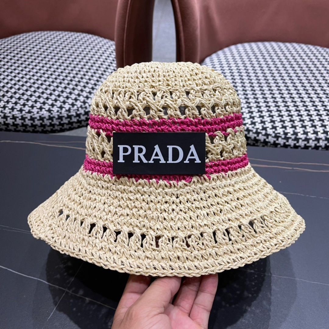 💛【PRADA普拉达】春夏新款大牌镂空拼色编织渔夫帽，超好搭配，