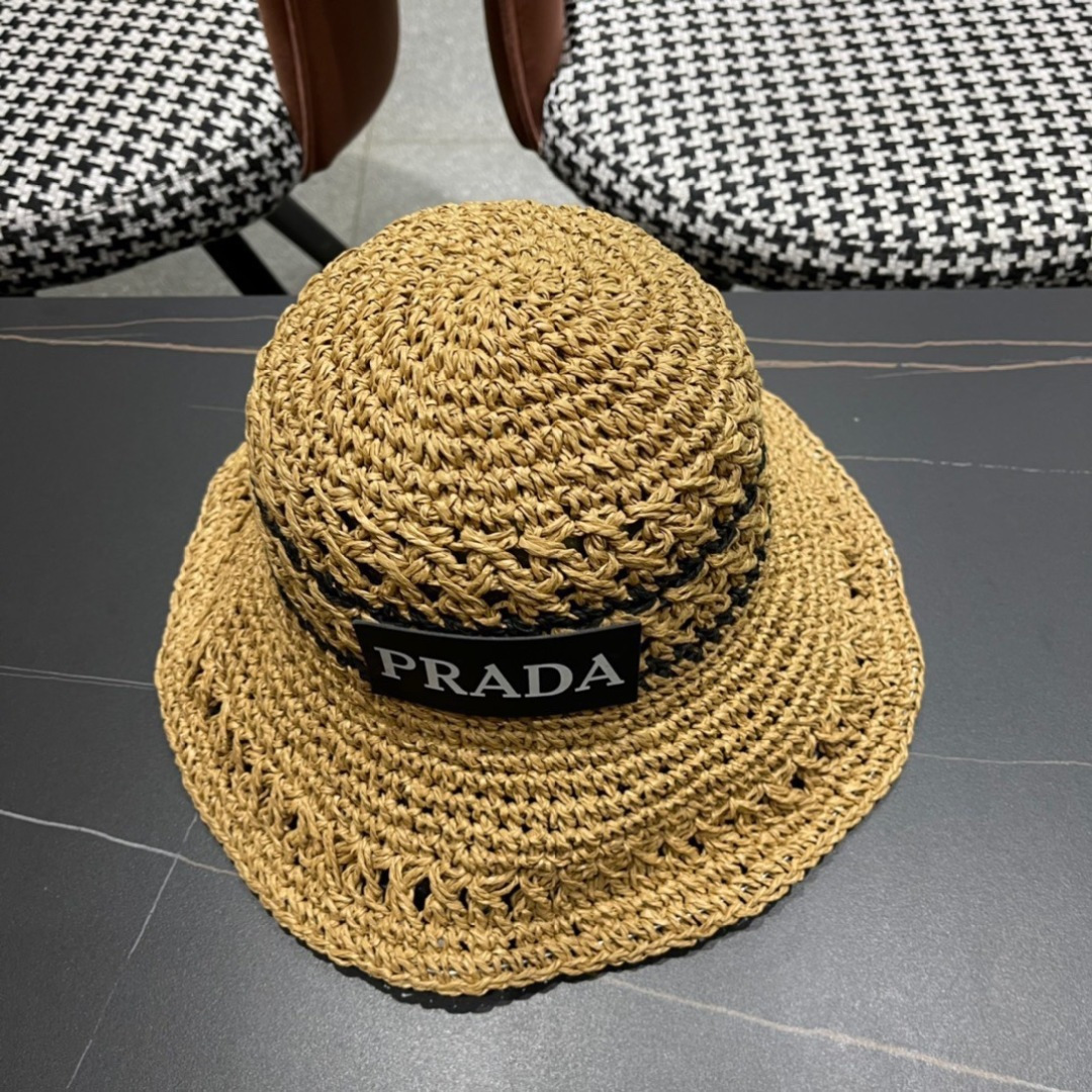 💛【PRADA普拉达】春夏新款大牌镂空拼色编织渔夫帽，超好搭配，